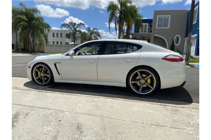 2012 Porsche Panamera