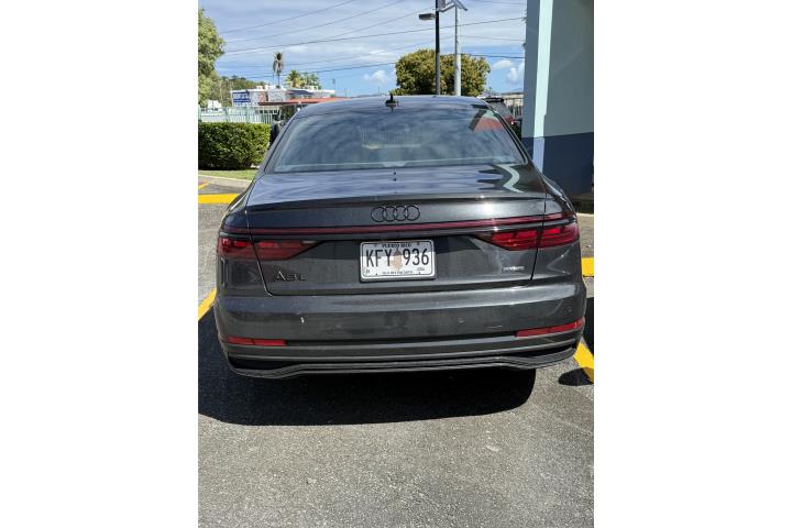 Audi A8 2022