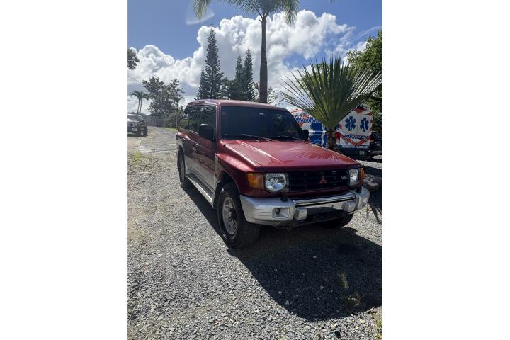 1998 Mitsubishi Montero SR
