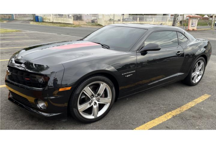 2012 Chevrolet Camaro SS 45th Pearl Black Automatic Sunroof 3,900 miles