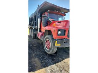 Mack Puerto Rico Mack tumba