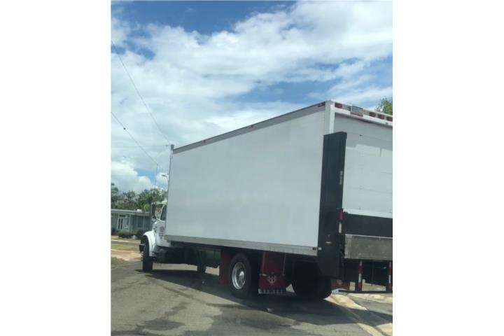 Camion de Cajon 24' International 1999