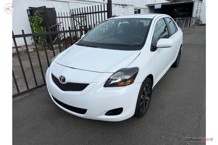 Toyota Yaris 2011