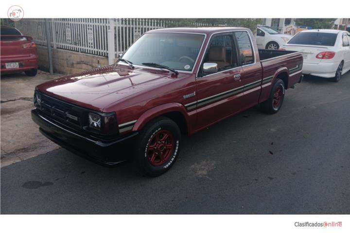1993 Mazda b2600i cabina y media