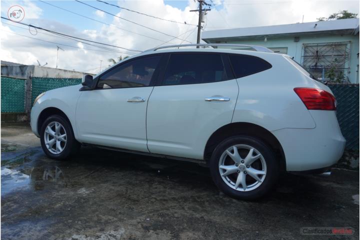 Nissan Rogue 2010-Como Nuevo