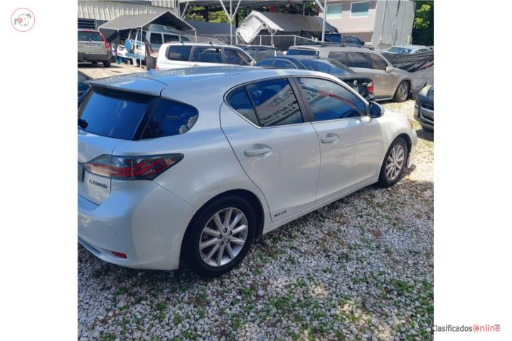 Toyota Lexus ct200h