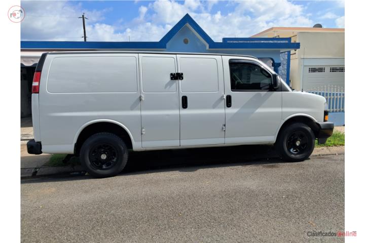 Chevrolet Express Van