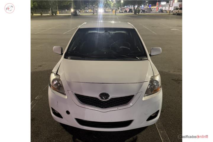 Toyota yaris 2007 4 puertas