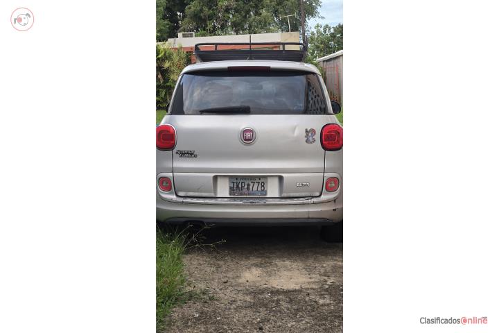 2014 FIAT 500L para piezas completo 1,500