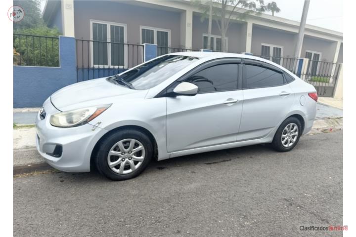 Hyundai Accent 2013