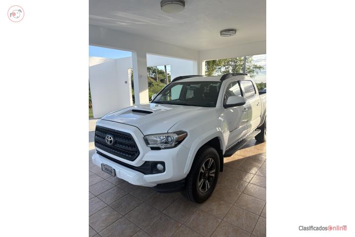 Toyota Tacoma 2016 - 66,000mi