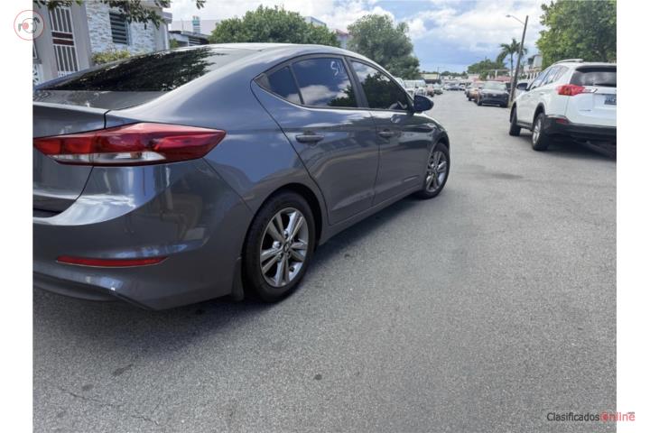 Hyundai elantra 2017