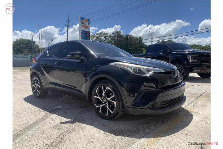 Toyota C-HR modelo XLE  2018 automática  4 ci