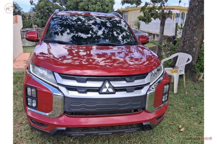 Mitsubishi Outlander sport black edition top