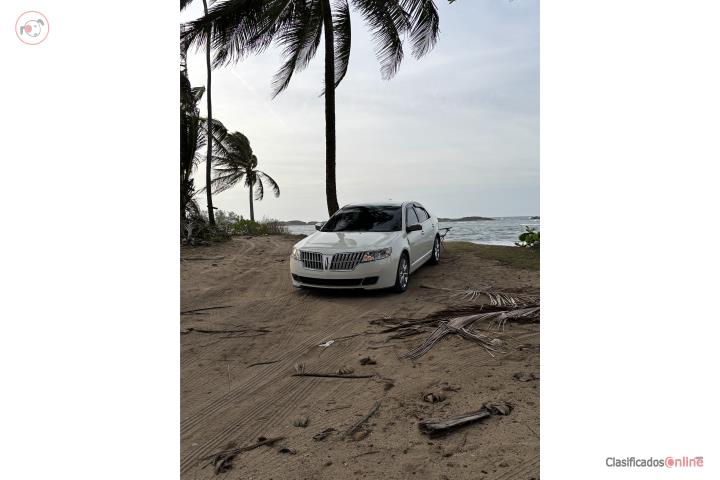 Lincoln MKZ Hybrid 2012