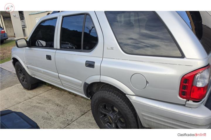Isuzu Rodeo 2001
