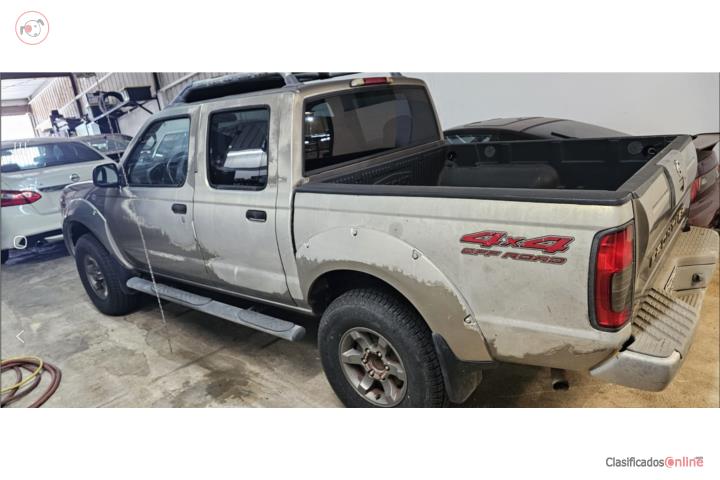2004 Nissan Frontier 4x4 STD