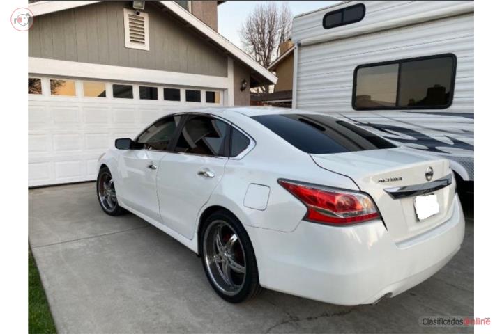 Nissan Altima 2015