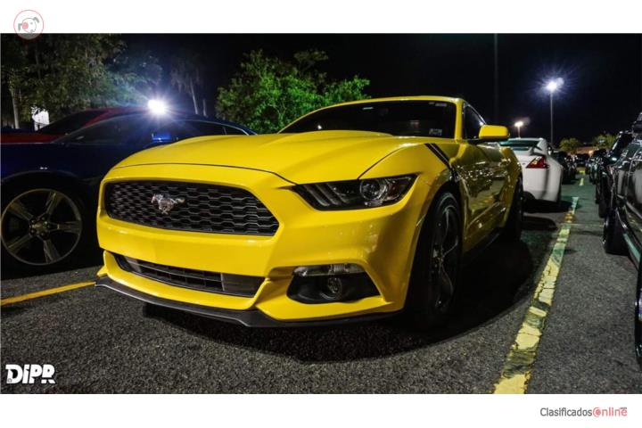 Ford Mustang V6, 2016 Nuevo, poco millage