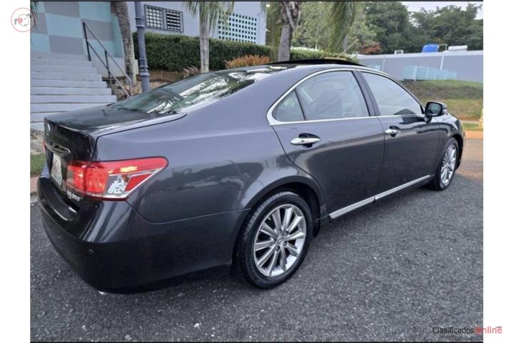 Lexus es350 nuevo con 88k