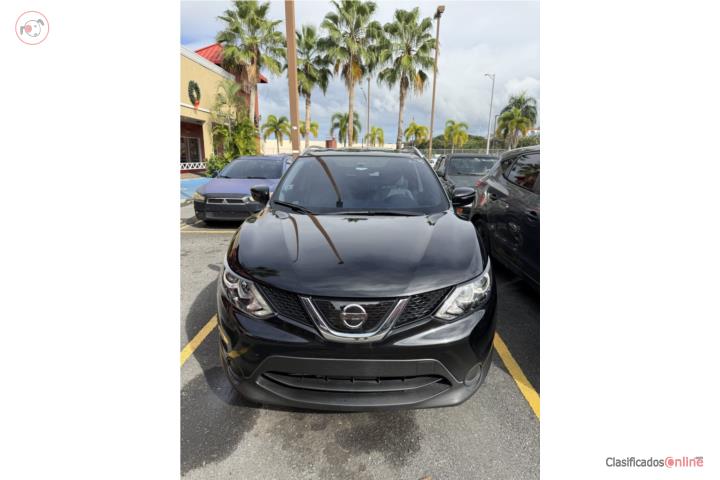 NISSAN ROGUE SPORT SV 2018  SOLO 38,000 MIL