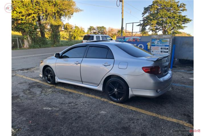 Toyota corolla XRS 2009 estándar 5 cambios.