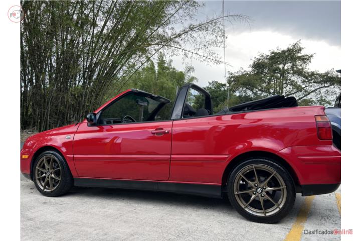 VW CABRIO 2002  121,000 MILLAS