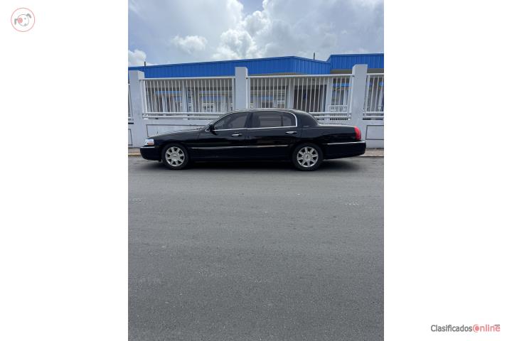 LINCOLN TOWN CAR 2006