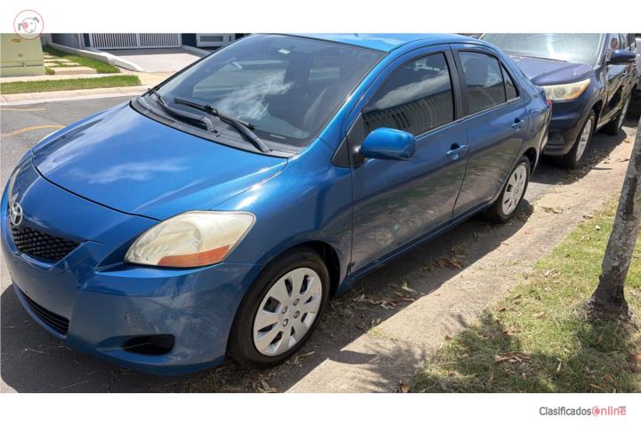 Toyota yaris 2011