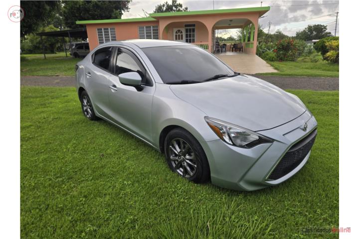 Toyota Yaris 2018 millas 82000