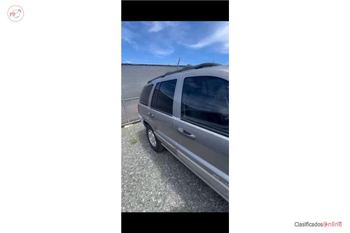 Jeep Cherokee 2000 (Se escuchan ofertas)