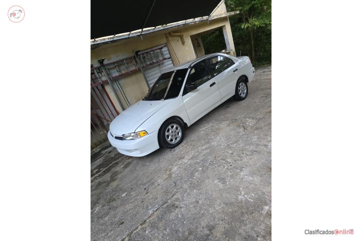 Mitsubishi mirage 2001