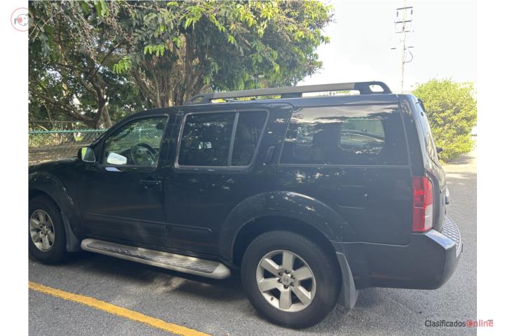 NISSAN PATHFINDER 2010 BUENAS CONDICIONES