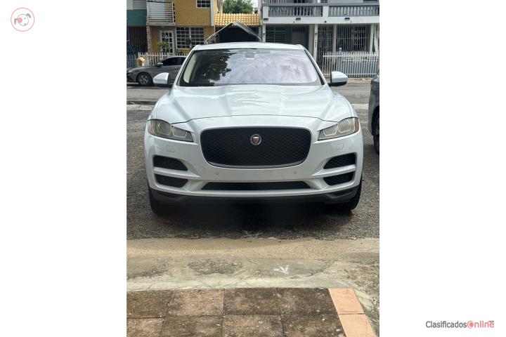 Jaguar F pace