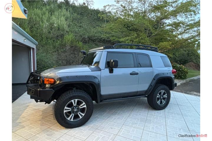Toyota FJ Cruiser Trail Teams 2013 Turbo 4x4 Auto
