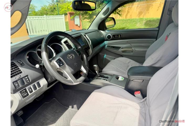 Toyota Tacoma Pre Runner 2012