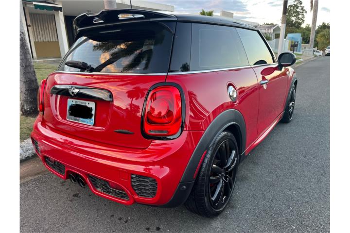 2018 MINI Cooper JCW