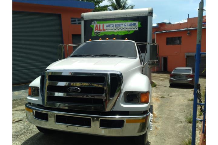 Ford F-650 del 2013