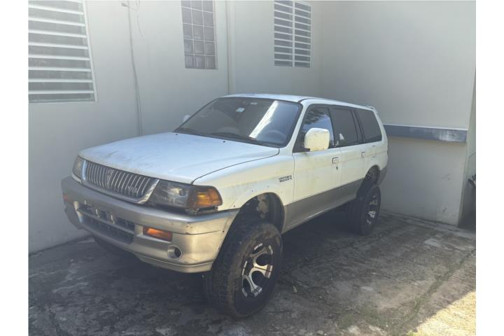 1998 Mitsubishi Montero Sport Nativa 4WD