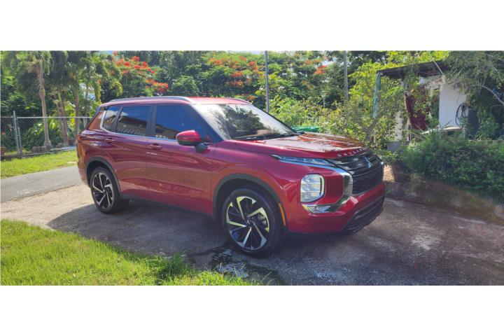 Mitsubishi Outlander Black Edition 2022