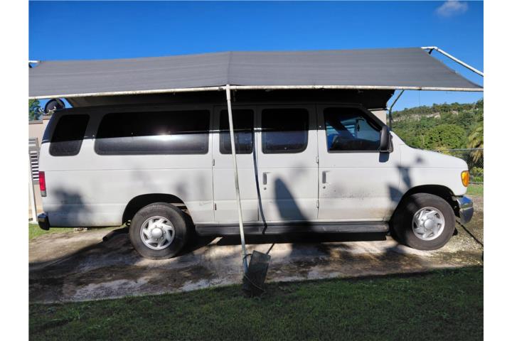 Ford E-350 Van del 2003