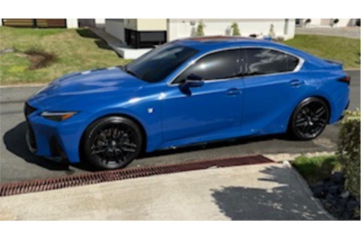 Lexus IS 350 F Sport Premium Package 2023