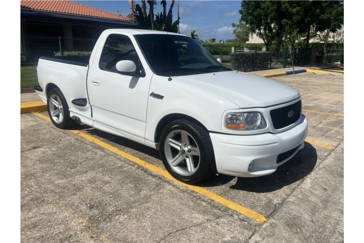 1999 Ford F-150 Lightning