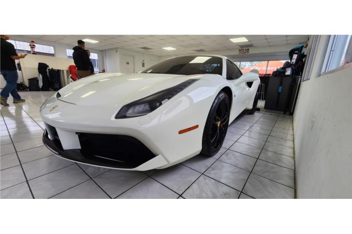 Ferrari 488 Spider del 2017