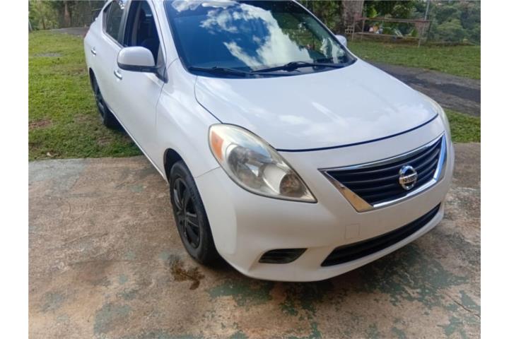 Nissan Versa del 2012