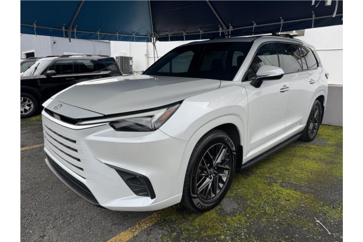Lexus TX del 2024