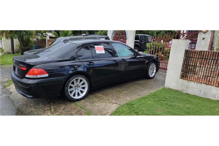 BMW 745 del 2004