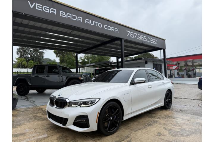 BMW 330e del 2021