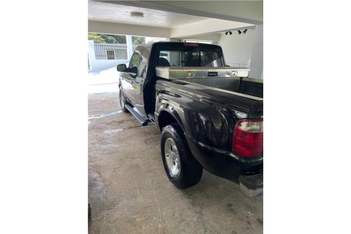 Ford Ranger del 2004 XLT 4x4
