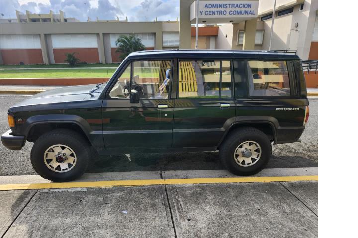 Isuzu Trooper del 90, 4x4 std